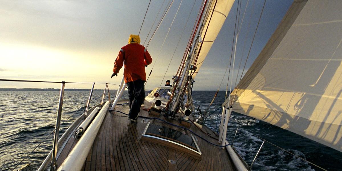 yachtmaster offshore sea miles